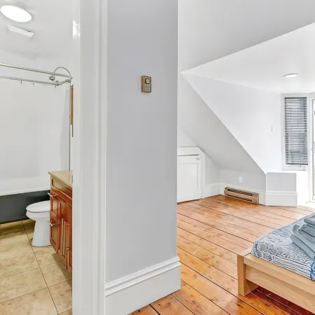 Historic Loft Best DT Location. Unit 3 5139