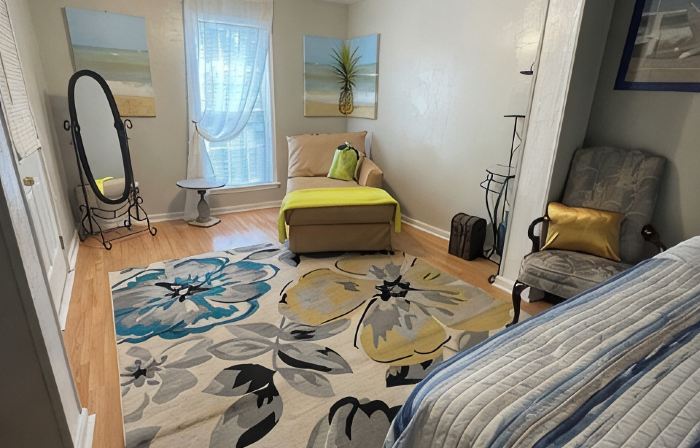 Delightful, 4BR 2.5BA ranch style near Parks, trails, shops, malls, Restaurants.