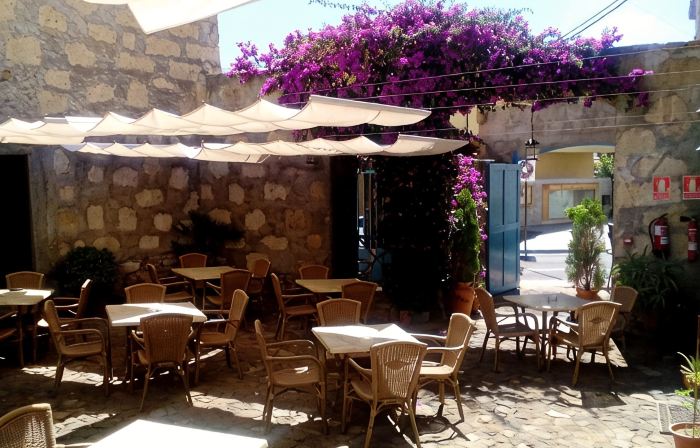 Hotel Cuatro Esquinas