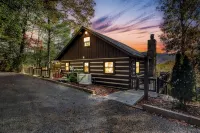 Romantic Modern Cabin w/Mountain Views, Hot Tub, Pet-Friendly & EV Charger