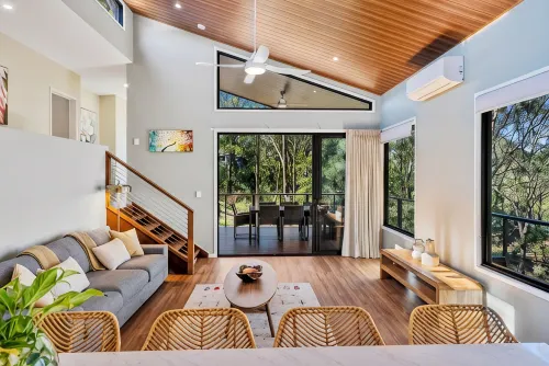 บ้านเดี่ยว 2 ห้องนอน 1 ห้องน้ำส่วนตัว ขนาด  ตร.ม. – บริสเบน นอร์ธเทิร์นซับเบิร์บส์ - บ้านพักหลังเล็ก