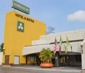 Hafersons Inn Hotel & Suites