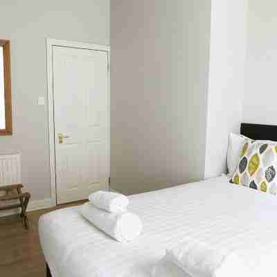 Classic 2 bedroom apartment Rooms