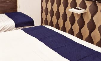 Hotel F Square