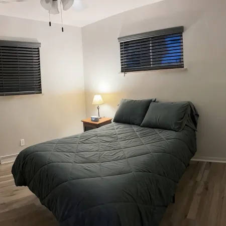 Charming Duplex with New AC & heater with WiFi Отели в г. Ла Джунта