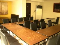 Olongapo Travel Lodge Các khách sạn gần Trung tâm mua sắm Harbor Point