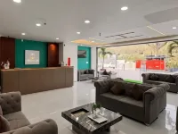 เทอร์ควอยซ์ คาราดี อะ บิซิเนส โฮเทล โรงแรมใกล้อมโนรา มอลล์