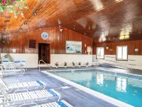 Elmwood Resort Hotel Hotels in Wells