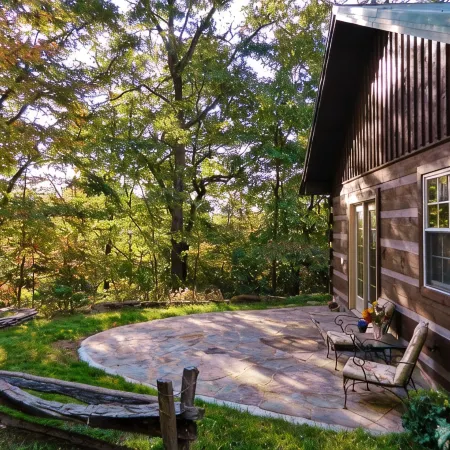 Wi-Fi PRIVATE Cabin in town Black Mountain Montreat FAST to Asheville WOODS
