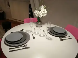 The Pop-Art Luxury Suite