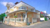 Villa XXI Private Pool & Rooftop -  Holiday Villas