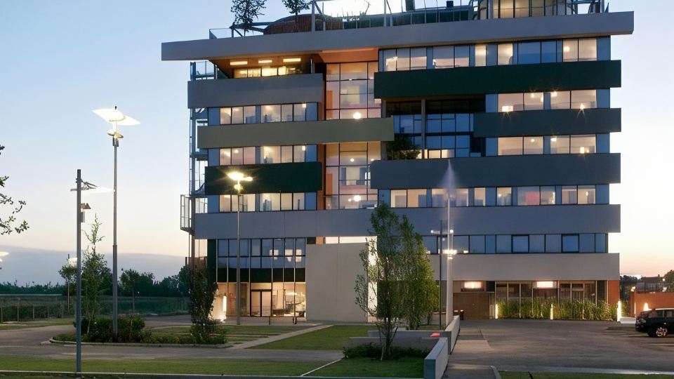 New Ipoint Hotel