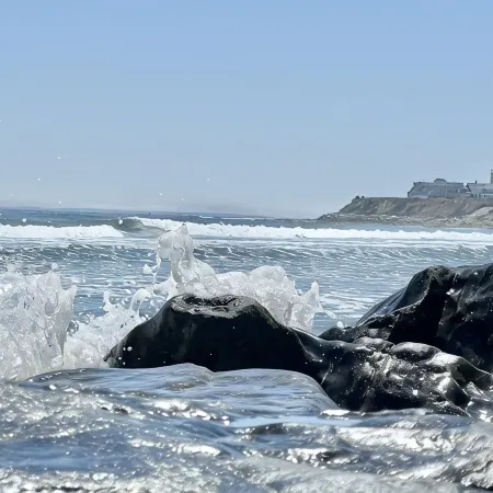 Oceanfront, private balcony, stunning panoramic views of the Atlantic