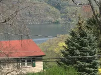 Watkins Glen lake view rental - 2-Star