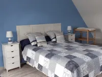 Charming cottage near the sea Hoteles en Saint-Germain-sur-Ay