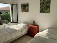 Rare! Seafront vacation home with direct access to sea and beach - Wifi
