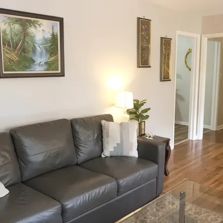 Entire house with 3 bedroom/1.5 bath