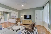 Modern and Stately Upper 2-bed in Historic Midtown - Apartments