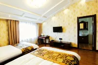 Imperial Hotel - parking