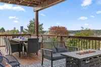 City Skyline - Outside decks - Contemporary - Parvekkeita