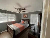 Cozy 4 bedroom House 2.5 bath - Homestays