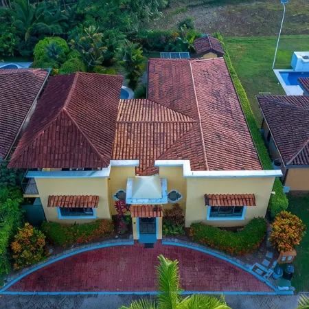 Casa Famosa - Large Family Home with Private Pool