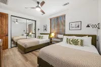 Luxurious 5BR Vacation Rental Indio, Pool Spa 1+ Acre Oasis, Walk to Festivals - نادي رياضي