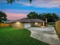 Edgewater Retreat Rowlett/Rockwall. 4-Bedrm 2Bathrm 2 Garage Hoteles en Rowlett