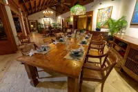 Luxury Private 5-bedroom Villa in Casa de Campo, Fully Staffed, Two Golf Carts - homestay