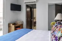 Modern Condo With Ocean View Rooftop Pool Deck Heart of Romantic Zone Beach Area - สระว่ายน้ำส่วนตัว