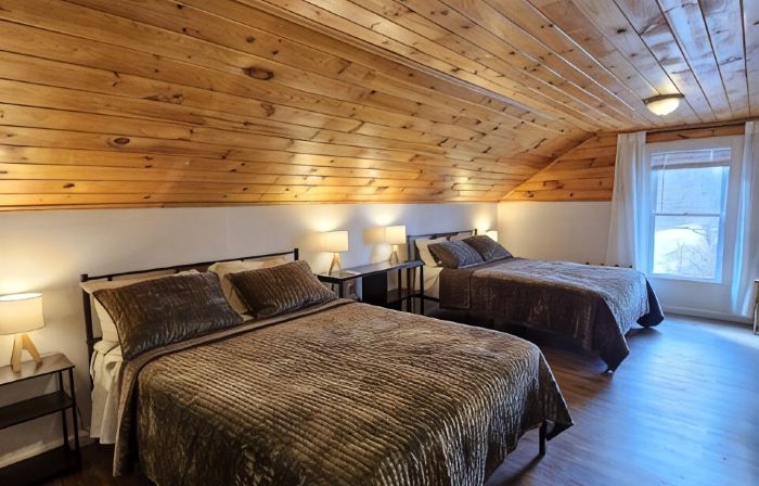 Charming Farmhouse in Oneonta, NY, 2 Mins away from Cooperstown All Star Village