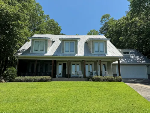 Large Lakehouse. Sleeps 17. Dock. Paddleboard. Flat Lot. Kayaks. Big Lake Views. - ジャグジー