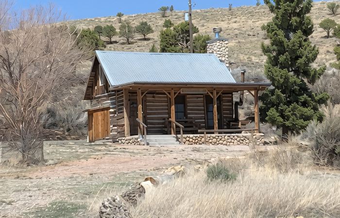 Hidin’ Out near the Paiute Trail and Butch Cassidy’s boyhood home.