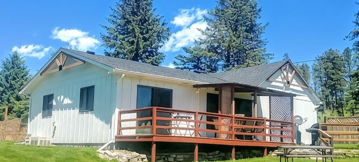 Freedom Ridge Cabins Hotels in Pennington County