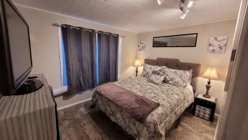 1-Bd Bungalow/Free Parking/Nice Space for 2 - 2-Star