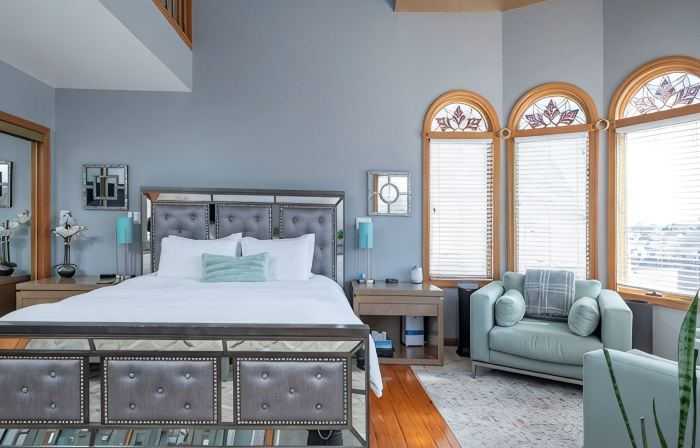 Comfortable & Spacious Luxury Home w/ Chef’s Kitchen only 15 mins to Boston