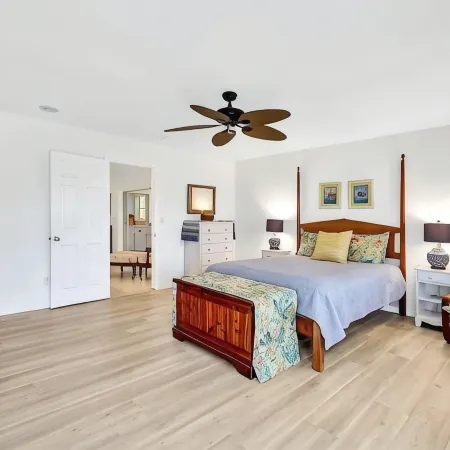 The Clubhouse - Fish, Bike and Relax in this spacious Home with a Hot Tub