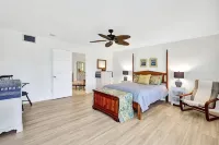 The Clubhouse - Fish, Bike and Relax in this spacious Home with a Hot Tub - Wi-Fi