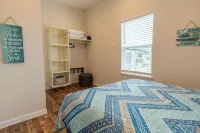 Top floor upscale contemporary space with great views and great location - 4 stjerner