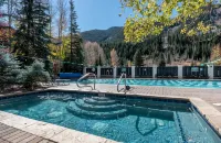 Vail Racquet Club Mountain Resort - Swimmingpools