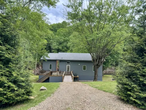Riverfront Cabin, Hot tub, Fire Pit, Grill, Wi-Fi, Private, Fishing, Swimming - Wifi