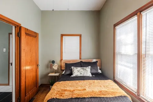 Downtown Bungalow | Fully Updated | Best KC Views - Bintang 2
