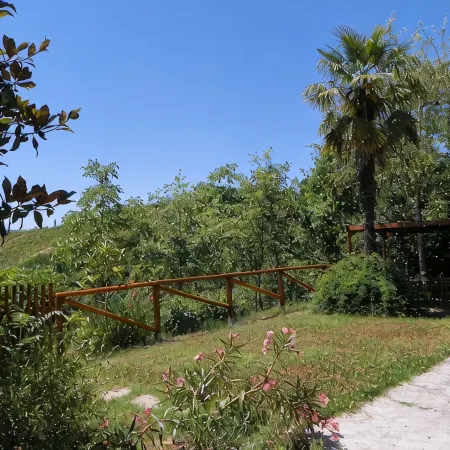 Cocconato: detached house with private garden and views