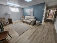 Spacious 2 Bedroom Apartment in Historic Downtown - 2 ดาว