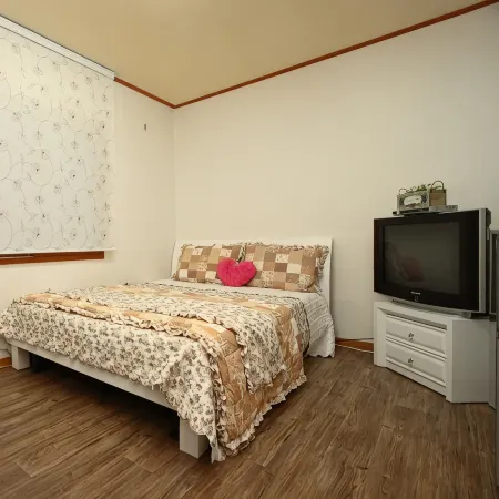 Samcheok Pine Scented House Pension