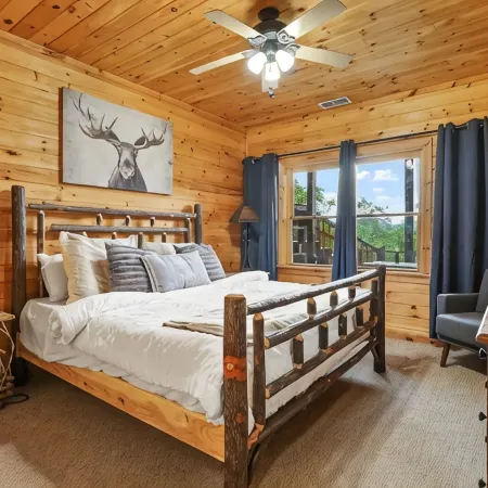 COZY LANE CABIN /Sleeps 8 /Mountain View/Hot Tub/ Game Room / Fire place/