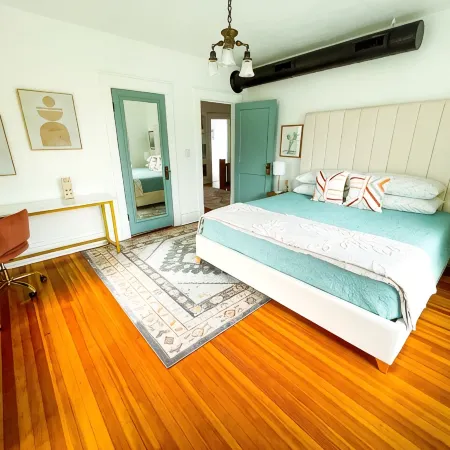 Boutique B&B | Flor de Leon Historic Home