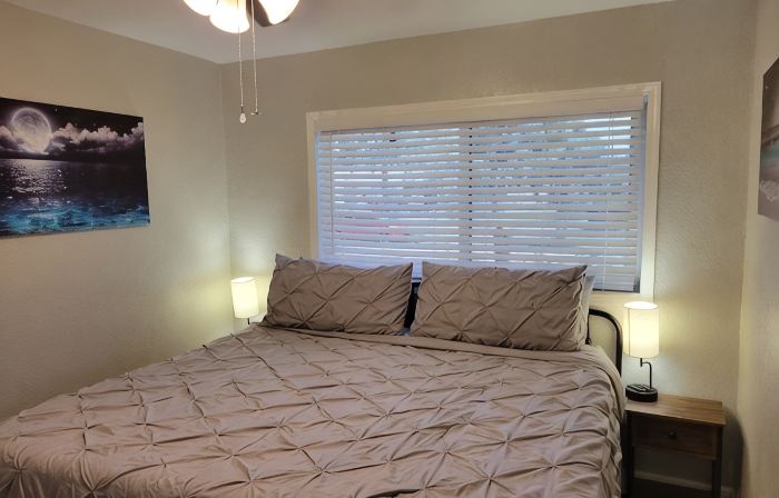 SunnySide Getaway <15mins from beach/Dtown/airport