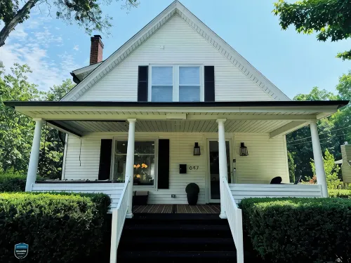 NEW! Charming Pet Friendly Modern Cottage in the Historic District of Saugatuck! - Boutique