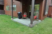 Immaculate Updated Condo, 5 Minutes from Skiing! - Wifi